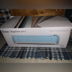 Cricut Explorer Air 2.. Only used a short time and has been box kept ever since!